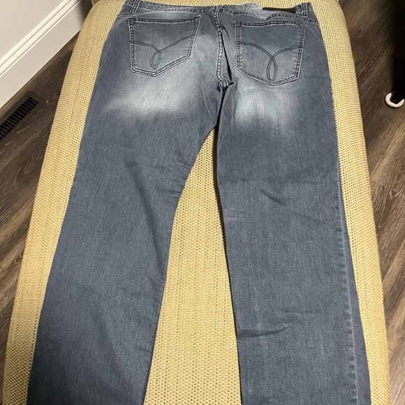 Calvin Klein Jeans - Picture 3 of 3